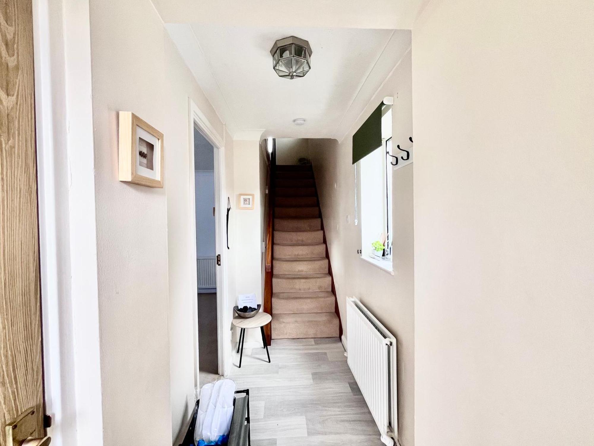 Lush House Close To Ashford Town Centre With Driveway エクステリア 写真